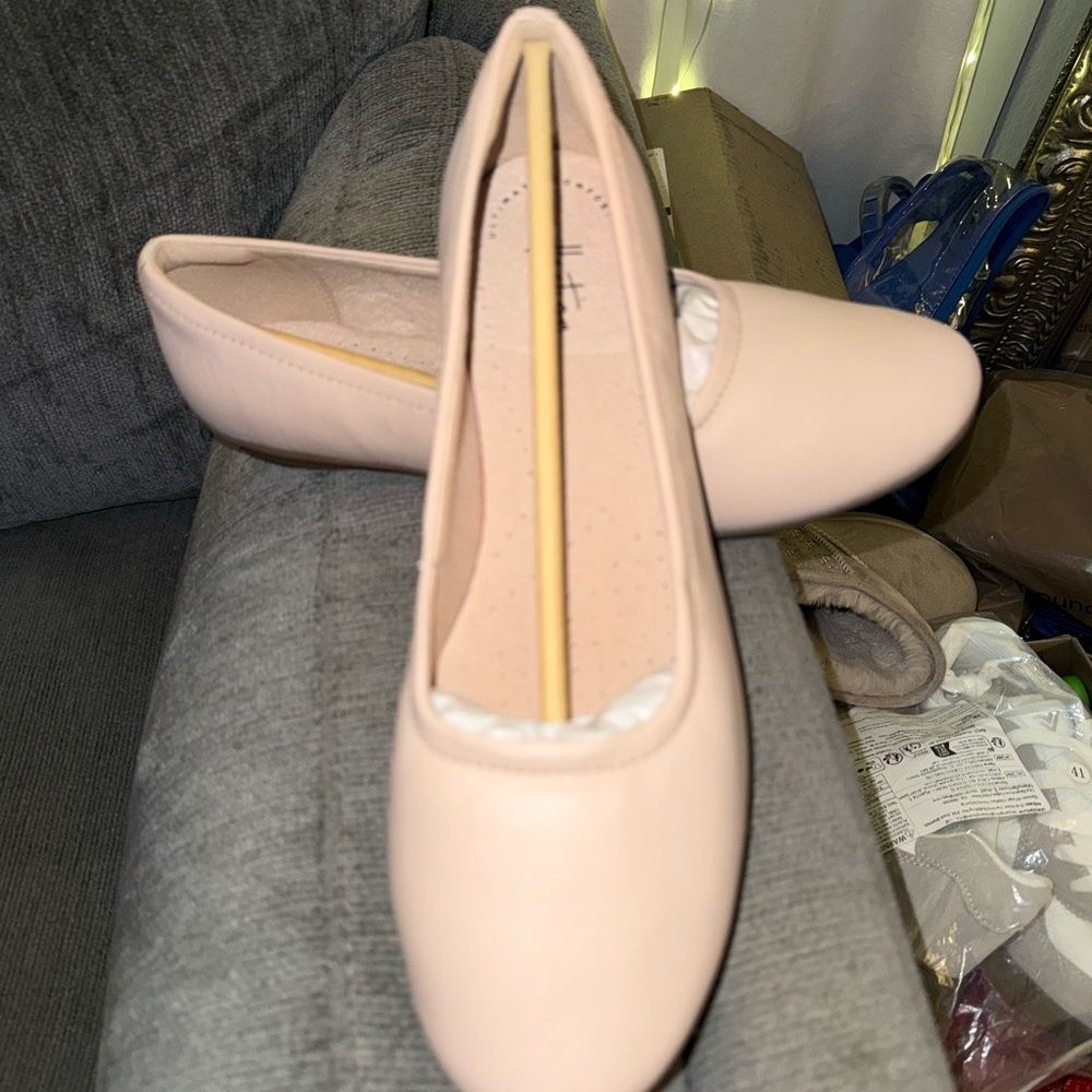 Clarks Women's Cream Mules